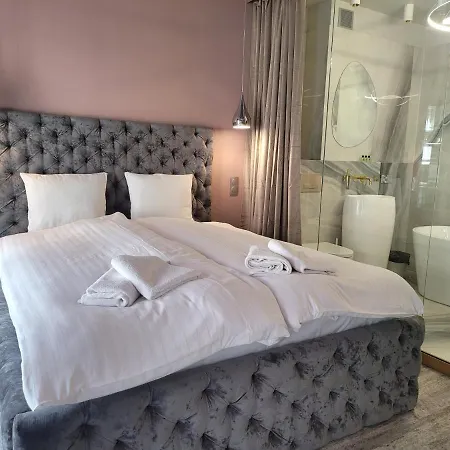 Piotrkowska.eu Romantica Лодзь